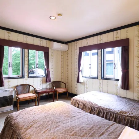 Petit Hotel & Restaurant Old Age