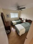 Townhouse  3BR for 6, Pool, SPA, Tenis Walk to Plaza Bonita Mall 15Min Downtown