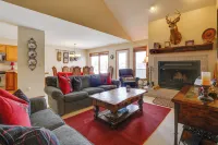 Eclectic Eagle-Vail Condo 2 Miles to Beaver Creek