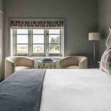 Crown and Castle Rooms