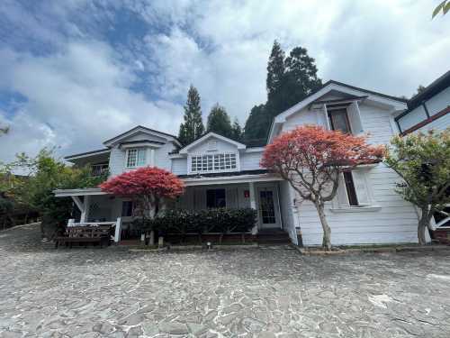 拉拉山和風山莊