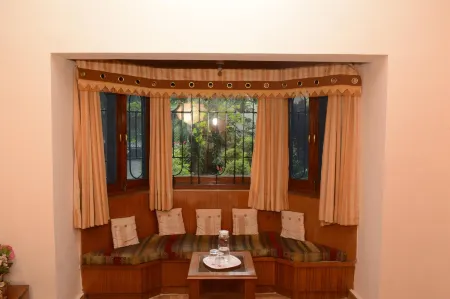 L. R. Regency Отели в г. Матхура