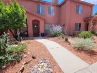 Tranquility Trails♡Hiking Poles♡Pool&Hot Tub♡Comfy King Bed♡90+ Amenities!
