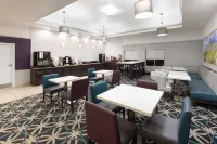 La Quinta Inn & Suites by Wyndham Brownwood