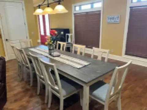 Large Home on Bluewater/Sleep 24/with boats