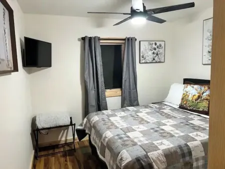 Country Quiet 1 Bedroom Cabin/House