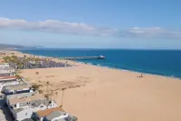 200 East Balboa Oceanview Rooftop Steps to Sand, Pier, Boardwalk & Dining