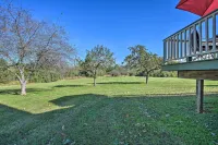 Lovettsville Cottage in Heart of Wine Country - Wifi