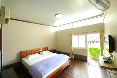 Baan Sabuy Jung Hotels near Consulate-General of Cambodia