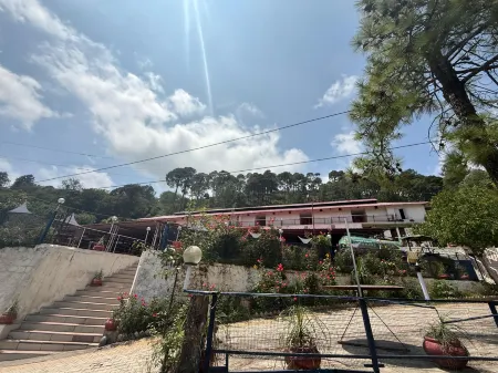 Hotel The Premium Villa Himalaya Hill Отели в г. Udhampur