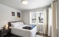 Le: 4-Bedroom 3Full Bathroom House in Gorgeous Anchorage Neighborhood