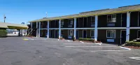 Hotel Belmont - parking