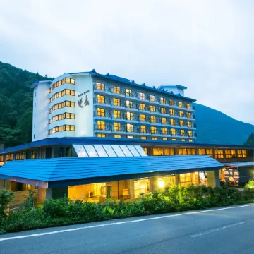 Okuhida Garden Hotel Yakedake Отели рядом с достопримечательностью «Хираю Горячие источники»