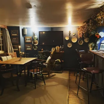 The Cross Keys Отели в г. Род