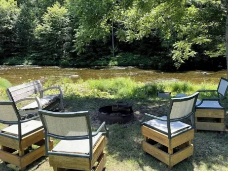 Village Home with 15 acre backyard on the river