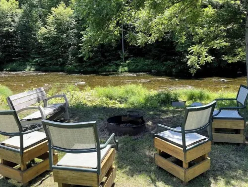 Village Home with 15 acre backyard on the river