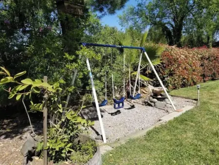 Hidden Charm- 3 bed-2 Bath, Pool & Game room