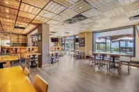 Days Inn by Wyndham Golden - breakfast