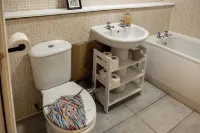 Modern Unit Cook  Work in Comfort