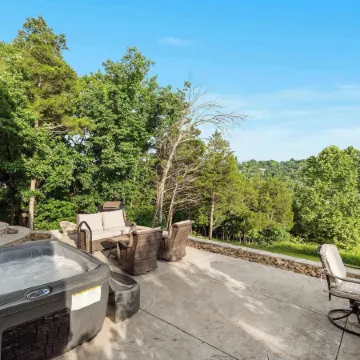 Buffalo Lodge - Stay for 8