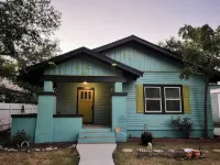 boho noc *GAME ROOM*pets welcome*king beds*freeW/D Hotels near Texas Route 66 Visitor Center