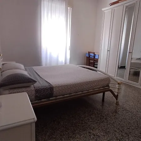 Super Central Rooms