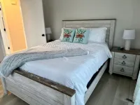 Stylish 2nd floor Ocean Edge condo