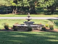 Charming 3-Bedroom Cottage with Lake Access Nearby, Dock, WiFi at Boone Lake Hotels in Oak Grove