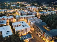 Urban Loft in Redmond Core Hotels in Redmond