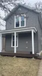 Small Lake House Near Park in Fairmont - 2 étoiles