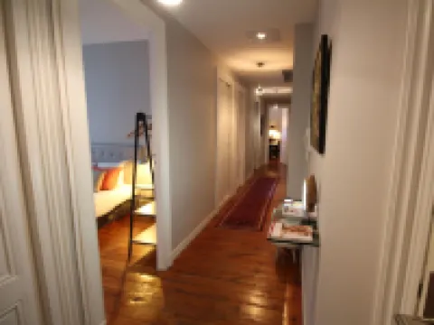 แอลเอสกาปาดบอร์เดอแลส - ชัมเบรสดีโฮเทส