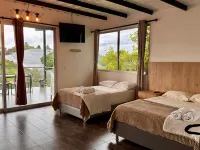 CABINS WITH BEAUTIFUL VIEWS, WITH JACUZZI GUATAPE