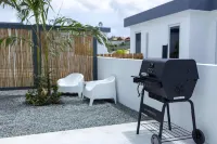 NEW Tropical Getaway With BBQ Pool