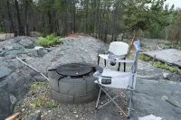 Northern Solace, 2 Bedrooms, 2 Bathrooms, Kitchen, Living Room, 5 Min to Airport Hotel di Yellowknife