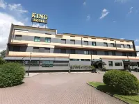 Hotel King Hotel in zona Chiesa Di San Nicola Da Tolentino
