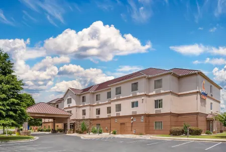 Comfort Suites Montgomery East Monticello Dr Отели рядом с достопримечательностью «Монтгомери Музеум оф Файн Артс»