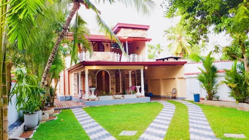 Cheap Vacation Rental, Vacation in Srilanka, 1-8 Person