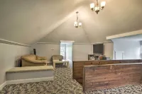 'Thomson Farm' Classic Home < 10 Mi to Vineyards!