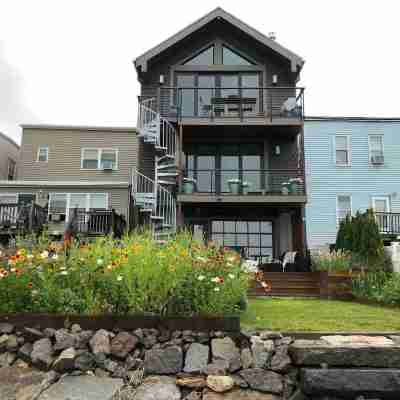 Waterfront Escape - Spectacular Views, Only 5 Minutes from Boston Airport Hotel Exterior