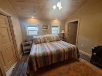 Great location directly on Big Pine Creek with trail access Hotels in McHenry Township
