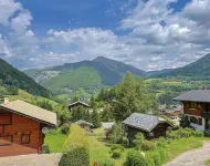 10% off for summer school holidays - stunning chalet sleeps up to 10