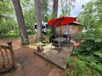 1876 - Heritage Cabin at Pine Ridge Park Hotels in Petawawa