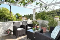 Dalmatian villa with pool and breathtaking sea views Hotels in Postire