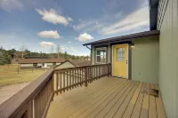 Comforting Woodland Park Home w/ Fire Pit!