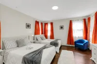 Capacity for 20 people near the airport Hotels in Hillside