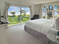 Shoreline Serenity - 2 Private Acres