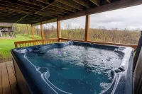 Spacious 5-bedroom house with Majestic Views Hot Tub in delightful Hidden Valley