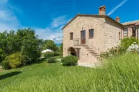 Borgo Fastelli - Susino Chalet in historical Borgo in Val d'Orcia Hotel a Sarteano