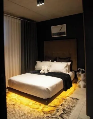 Chic 2-bedroom apartment with AC, WiFi in fantastic Midrand Отели рядом с достопримечательностью «Dainfern»