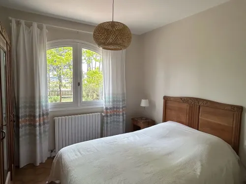 Villa Familiale Avec Jardin Clos au Bord du lac de Lacanau, Coté Port